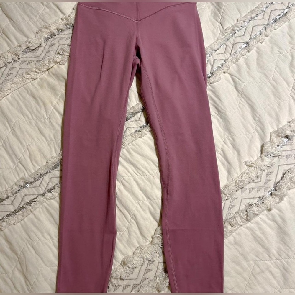 Lululemon Size 4 Velvet Dust V-Waist